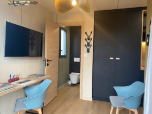 APPARTEMENT MEUBLÉ  ET DÉCORÉ TYPE STUDIO